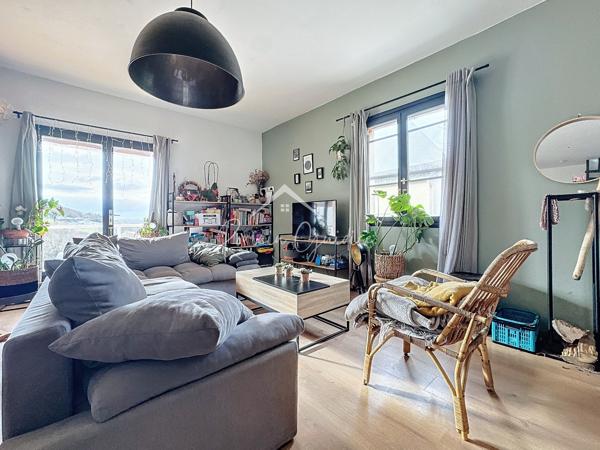 Saint-Léons (12780) Maison Type 6 de 166 m² avec vue dégagée sur son terrain de 941 m²