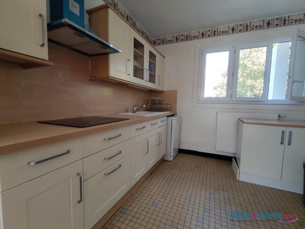 GRANDE MAISON 6 CHAMBRES BUXEROLLES