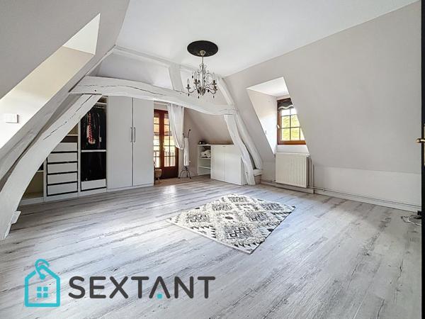 Ancien pressoir rénové avec goût 152 m2 habitable.