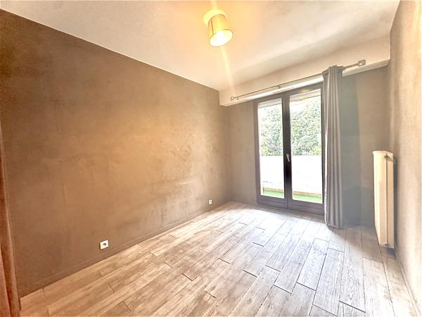 Appartement
         3 pièces
        - 70 m² Exclusivité