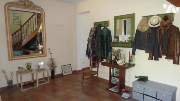 Propriété 5 chambres - garages - jardin