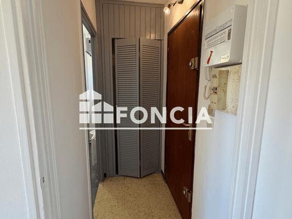 Location Studio 24.73 m² - Nimes 30000