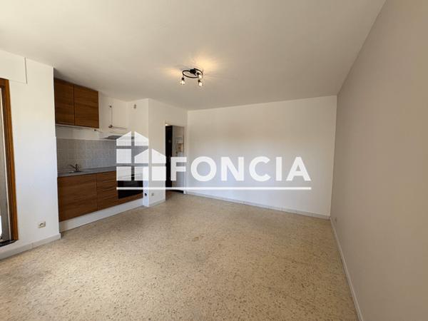 Location Studio 24.73 m² - Nimes 30000