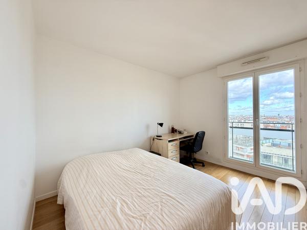 Appartement à vendre 5 pièces 103,36 m² Courbevoie