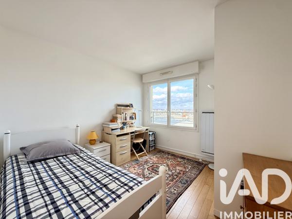 Appartement à vendre 5 pièces 103,36 m² Courbevoie