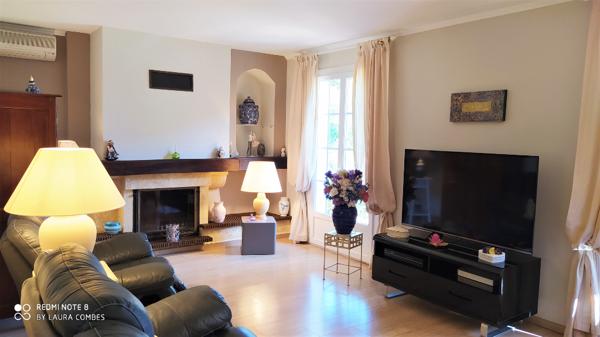 Villa 140 m2 avec piscine, parc et dépendance 85 m2