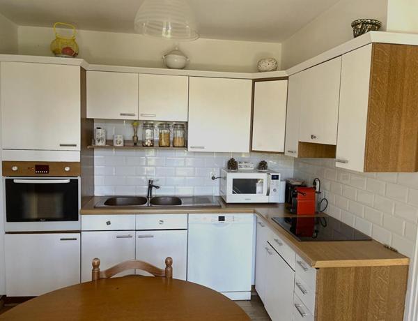 Villa 140 m2 avec piscine, parc et dépendance 85 m2