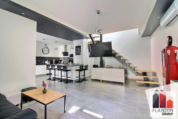 Maison 173 m² – 5 pièces + T3 indépendant – Charly