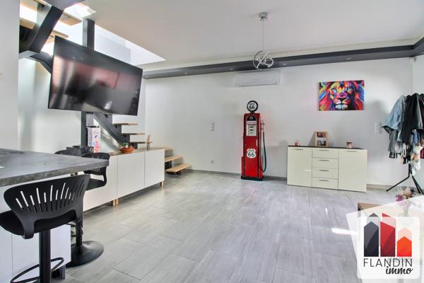 Maison 173 m² – 5 pièces + T3 indépendant – Charly