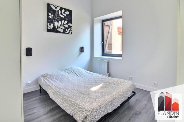 Maison 173 m² – 5 pièces + T3 indépendant – Charly