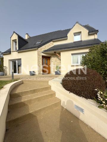 NAIZIN - Jolie maison à vendre 4 chambres, sous-sol complet et son joli jardin de 1390 m²