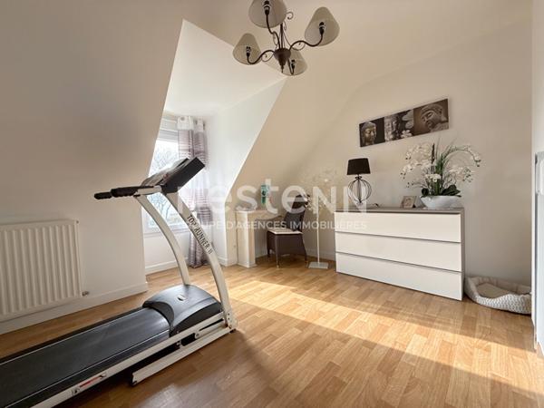 NAIZIN - Jolie maison à vendre 4 chambres, sous-sol complet et son joli jardin de 1390 m²