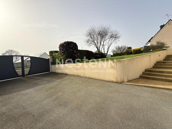 NAIZIN - Jolie maison à vendre 4 chambres, sous-sol complet et son joli jardin de 1390 m²