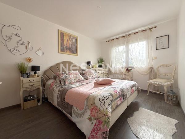 NAIZIN - Jolie maison à vendre 4 chambres, sous-sol complet et son joli jardin de 1390 m²