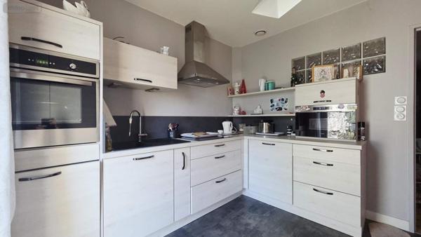 Maison à vendre à Noyal-sur-Vilaine en Ille-et-Vilaine (35530), ref : 019/5367 MCB   
centre ville