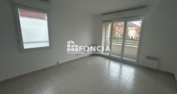 Location Appartement 2 pièces 38.63 m² - Savigny-le-temple 77176