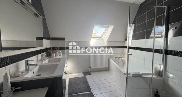À vendre Maison 5 pièces 227 m² - Blois 41000