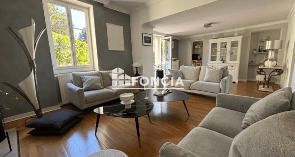 À vendre Maison 5 pièces 227 m² - Blois 41000