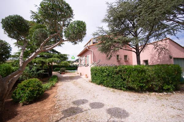 Maison
         4 pièces
        - 104 m² Exclusivité 380 000 € *