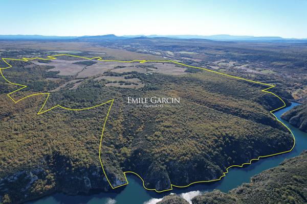 A vendre - Domaine  de 434 ha - Dans le haut Var - un héritage templier suspendu entre histoire et nature