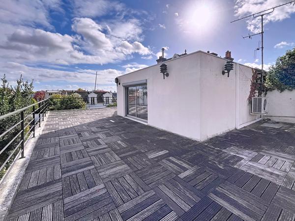 Bureau Suresnes 5 pièce(s) 230 m2