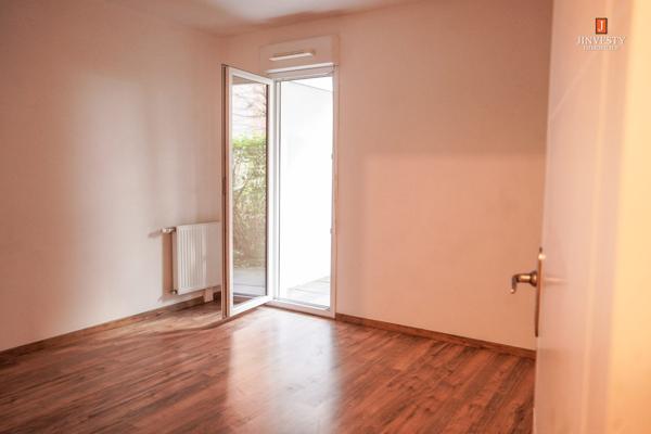 JINVESTY - APPARTEMENT T3 AVEC TERRASSE ET PARKING - LORIENT - ENTRE CENTRE VILLE ET HOPITAL - IMMEUBLE NEUF