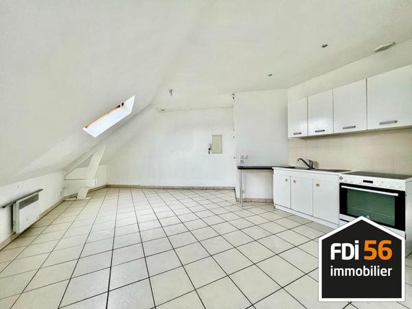 APPARTEMENT 3 PIÈCES - RUE DES FONTAINES - DERNIER ÉTAGE - A VENDRE , Lorient
