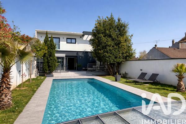 Maison à vendre 7 pièces 183 m² Sainte-Geneviève-des-Bois