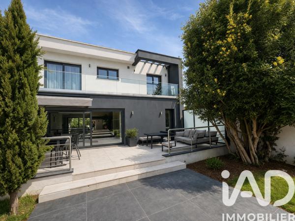 Maison à vendre 7 pièces 183 m² Sainte-Geneviève-des-Bois