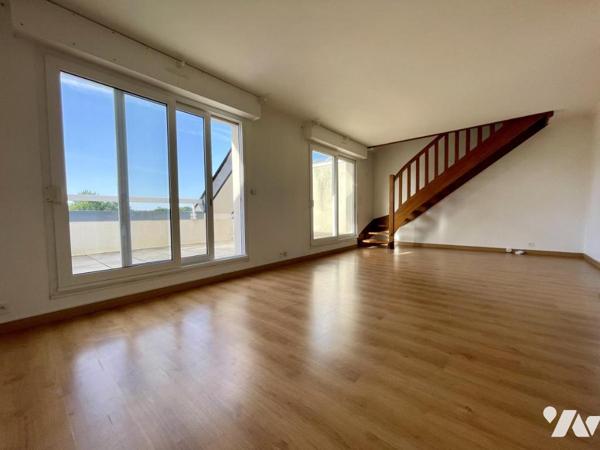 LA BAULE ESCOUBLAC CENTRE - Appartement T4 Duplex en dernier étage avec terrasse sur l'arrière