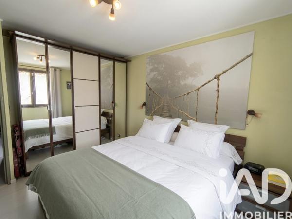 Maison à vendre 7 pièces 166,97 m² Saint-Médard-en-Jalles