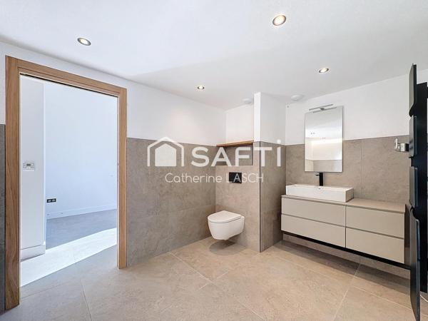 Appartement d'exception au dernier étage d'une surface habitable de 132 m² avec 130 m² de terrasse