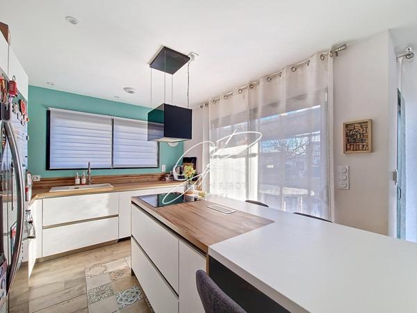 Maison T4 3 chambres 87 m² piscine et garage