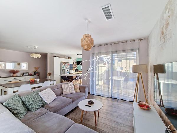 Maison T4 3 chambres 87 m² piscine et garage