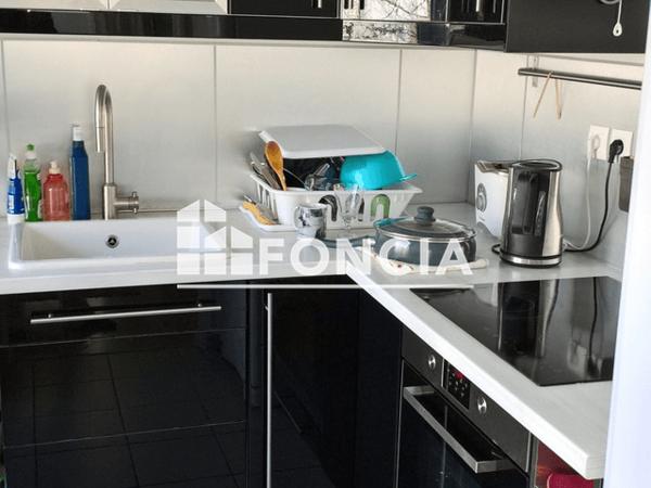 Location Appartement meublé 3 pièces 66.05 m² - 18 ALLEE SIMONE DE BEAUVOIR Lille 59000