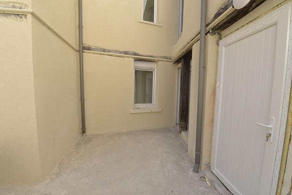 49100 ANGERS T2- HYPER CENTRE VILLE - AVEC TERRASSE - CLASSE D