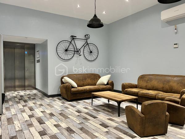 Local d'activités de 1 300 m²