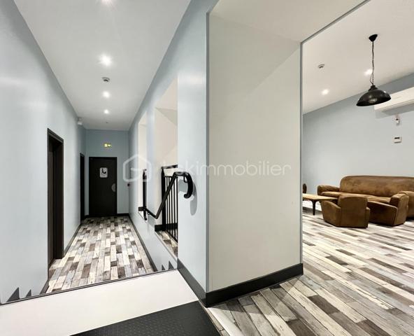 Local d'activités de 1 300 m²