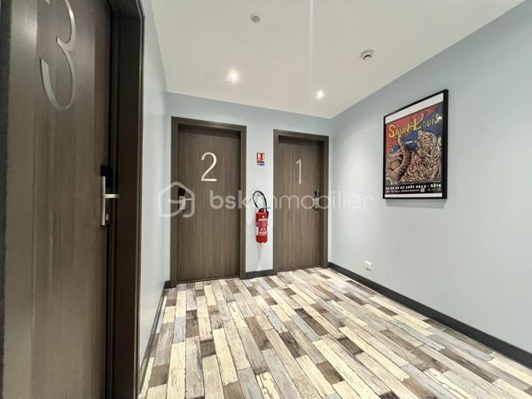 Local d'activités de 1 300 m²