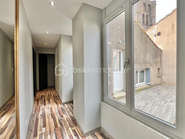 Local d'activités de 1 300 m²