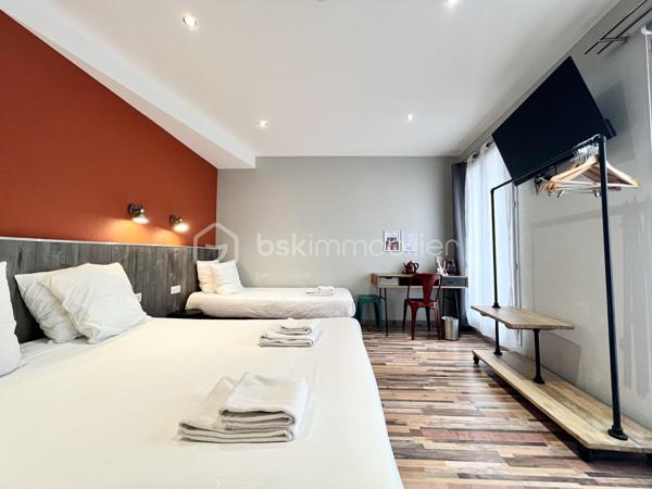 Local d'activités de 1 300 m²