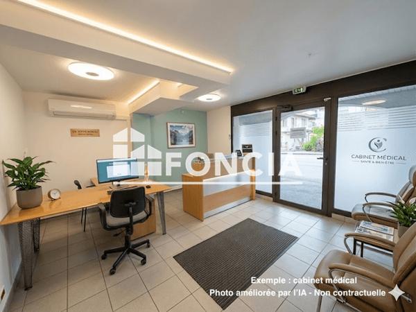 Location Local commercial 2 pièces 74.9 m² - Saint -Jorioz 74410