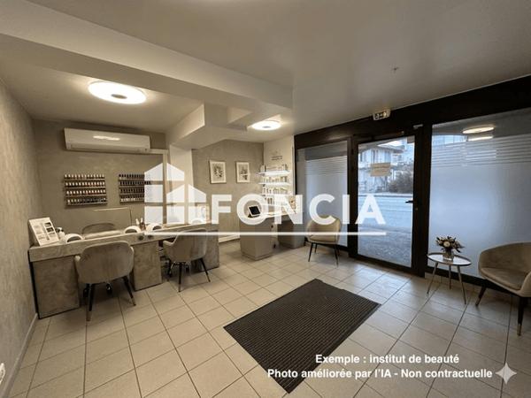 Location Local commercial 2 pièces 74.9 m² - Saint -Jorioz 74410