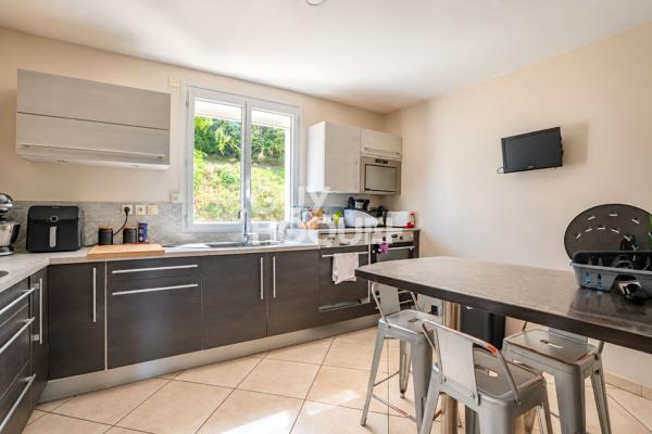 Maison coup de coeur de 240 m² avec piscine, appartement indépendant et double box à Mouy