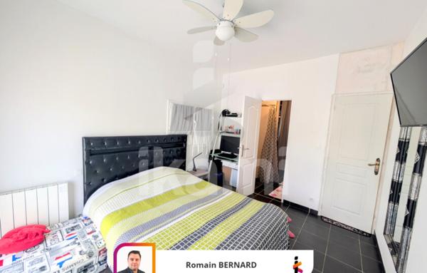 Maison familiale 4 chambres avec suite parentale, panneaux solaires et piscine.