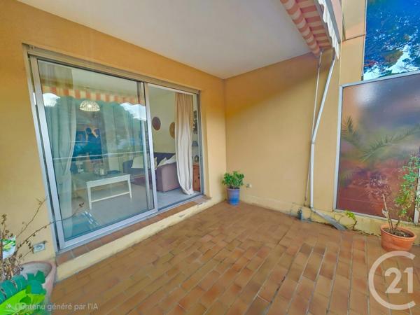 Appartement F1 à vendre  1 pièce - 25,50 m2 HYERES - 83