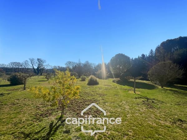 LAMBESC – Vente à terme libre – Propriété de plain-pied au cœur de la nature provençale