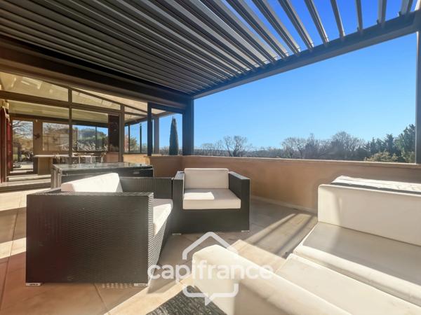 LAMBESC – Vente à terme libre – Propriété de plain-pied au cœur de la nature provençale