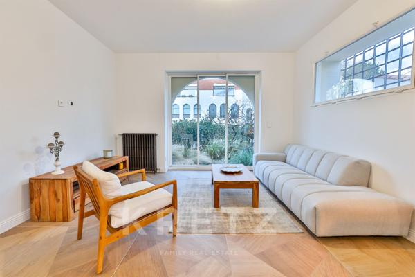 Maison polyvalente : 4 chambres, jardin, espace pro et sous-sol aménagé