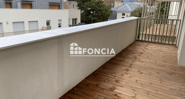 Location Appartement 3 pièces 63.62 m² - Grenoble 38000